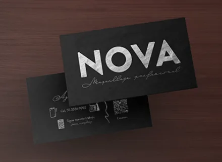Tarjeta color y foil frente y vuelta plata