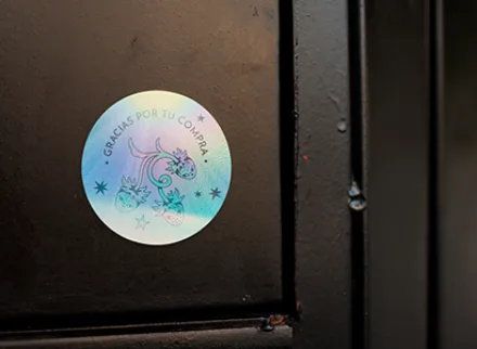 Vinil adhesivo holográfico suaje de medio corte